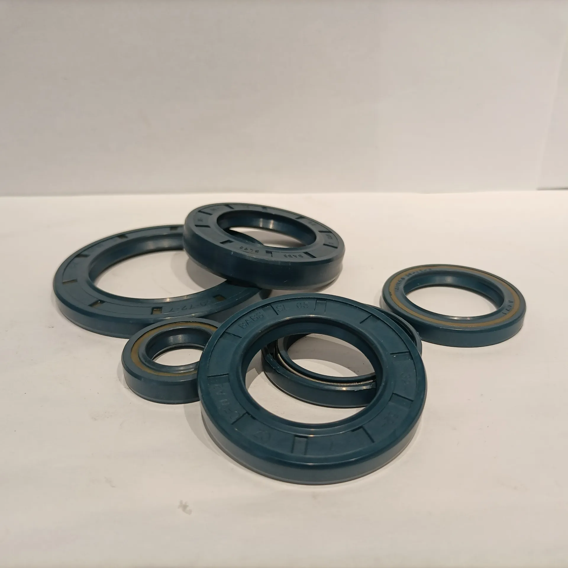 18×35×9 BABSL18*35*9 VITON High Pressure Shaft Oil Seal for hydraulic pump